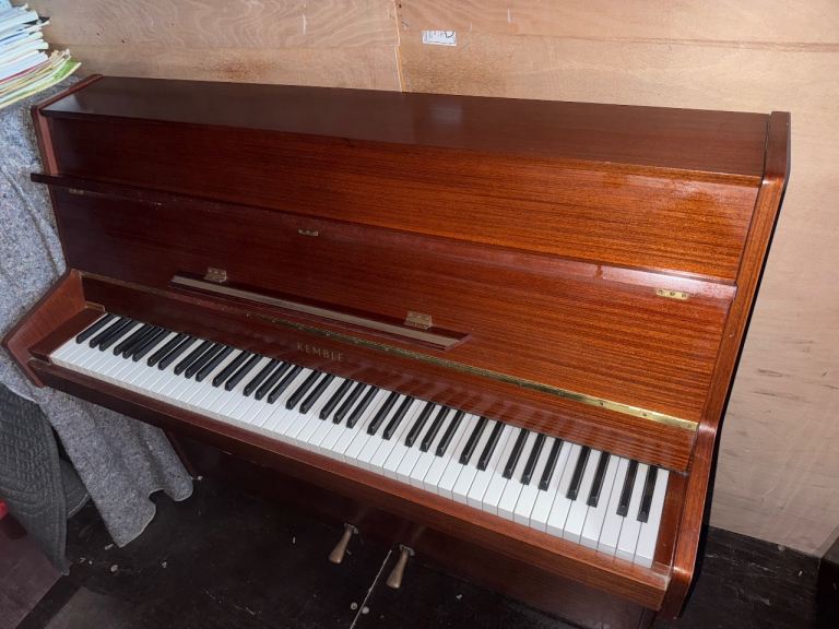 KEMBLE FREE DELIVERY FREE STOOL TUNED 