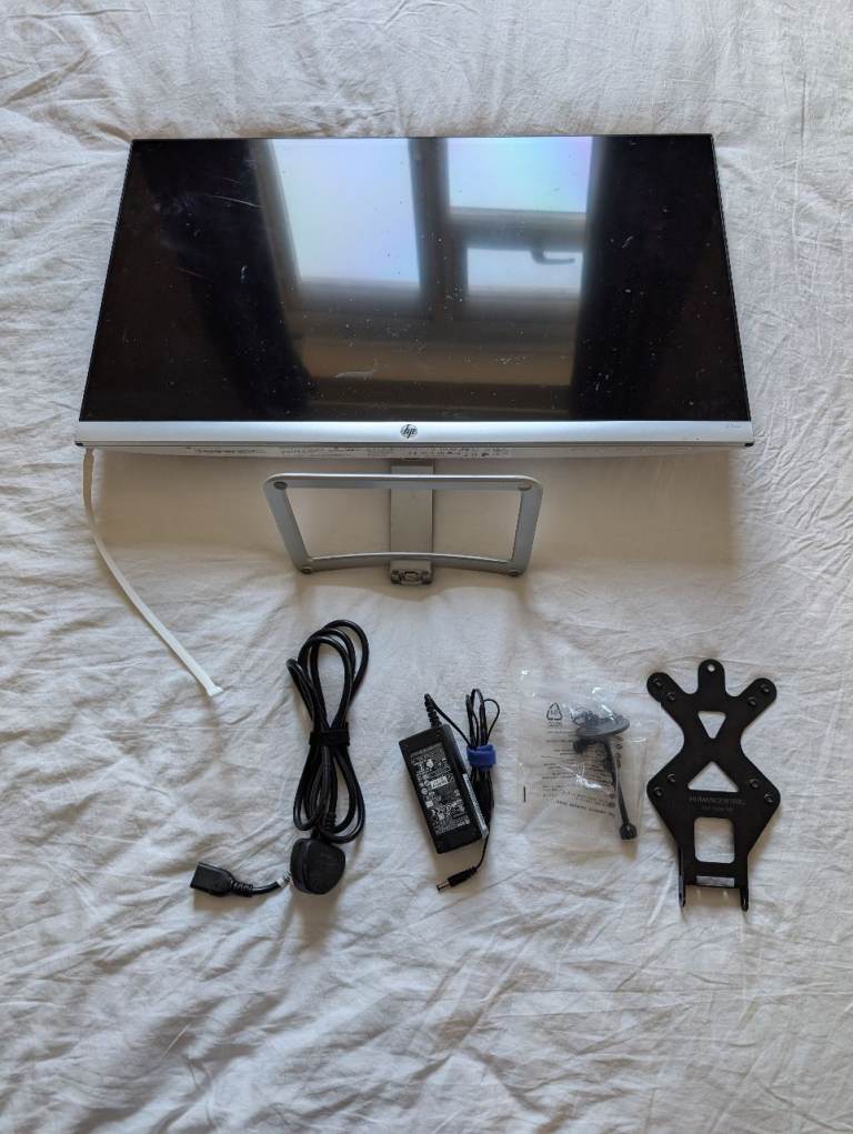 HP 27ea 27in Monitor with VESA Mount