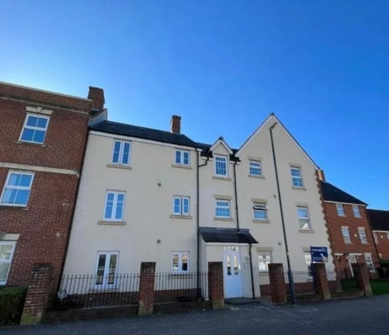 Flat at north swindon