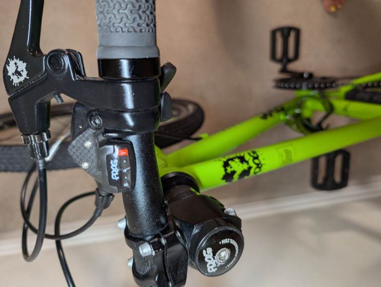 FROG BIKE 53  (5+) IN AMAZING CONDITION. COLLECTION NW LONDON OR BUCKS