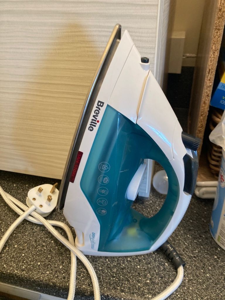 Breville Steam Iron – White and Teal, Good Condition