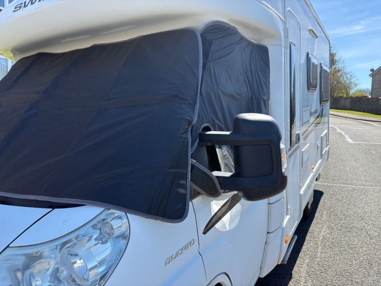 Maypole External Blackout Screen