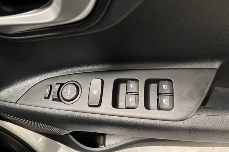 2022 Kia Rio 1.0 T-GDi 2 Hatchback 5dr Petrol DCT Euro 6 (s/s) (99 bhp) Hatchback Petrol Automatic