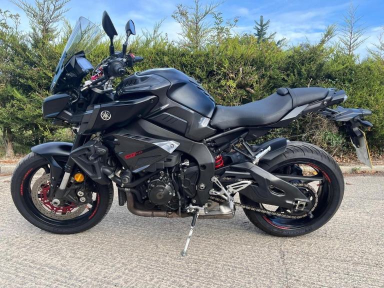 2017 17 YAMAHA MT10 MTN1000 MT-10 NAKED MUSCLE 1000 BLACK MINT 14k MILES SH
