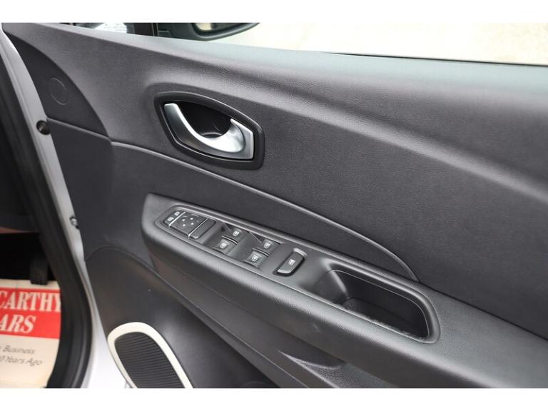 2018 Renault Captur TCe ENERGY Play SUV Petrol Manual