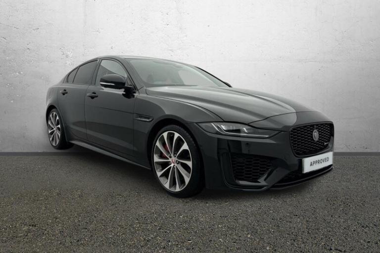 JAGUAR XE 2.0 P250 R-Dynamic Black 4dr Auto