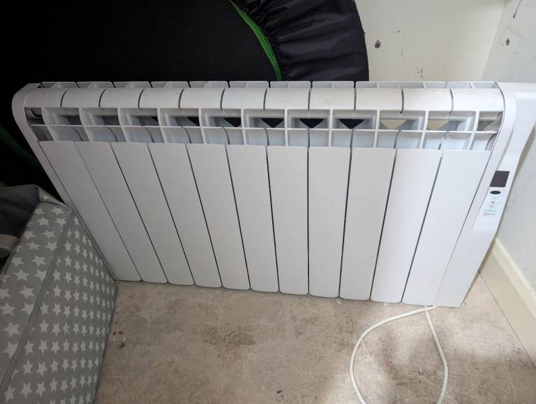 Rointe Kyros Electric Radiator – White, Good Condition