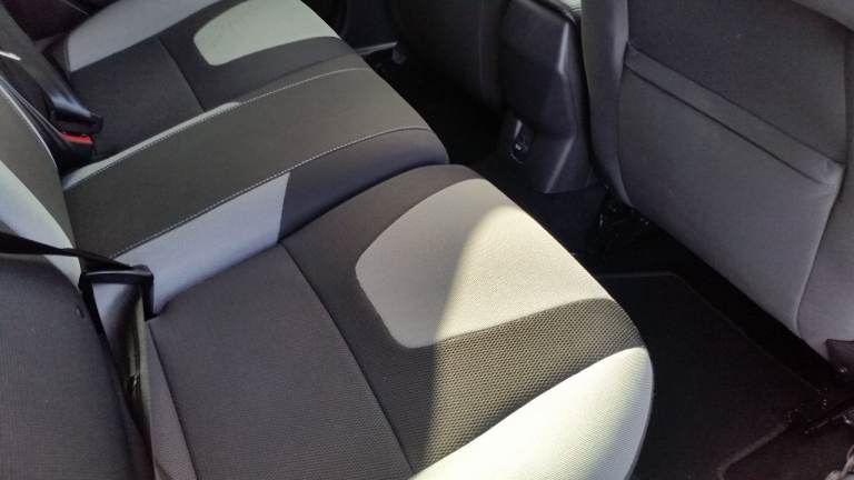 *!*54000 GENUINE MILES*!* 2012 Ford Focus 1.6 ZETEC **MOT 11 OCT 26** JUST VALETED NEW TIMING BELT