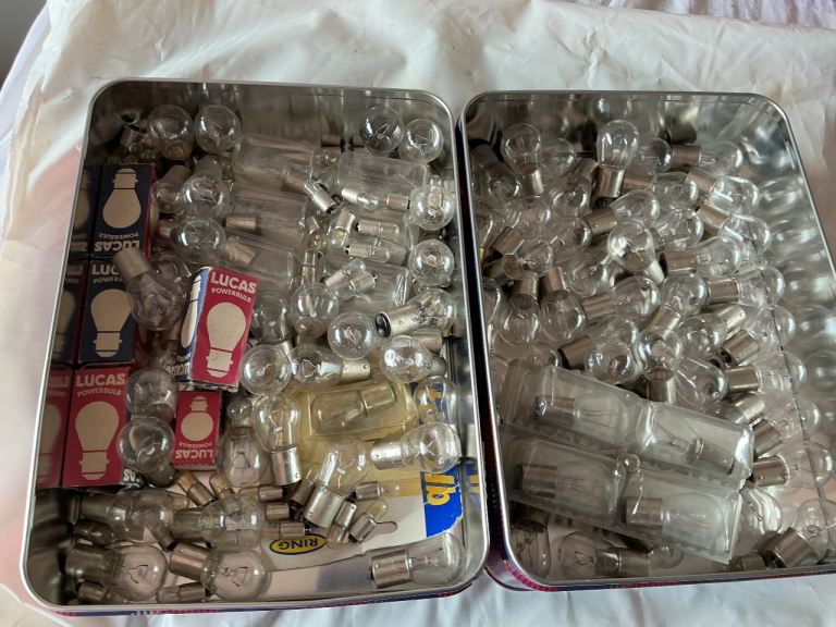Car parts bulbs