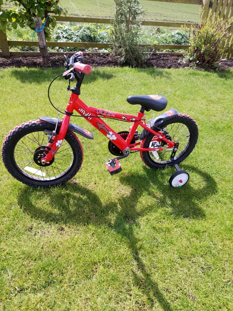 CHILDS BIKE
