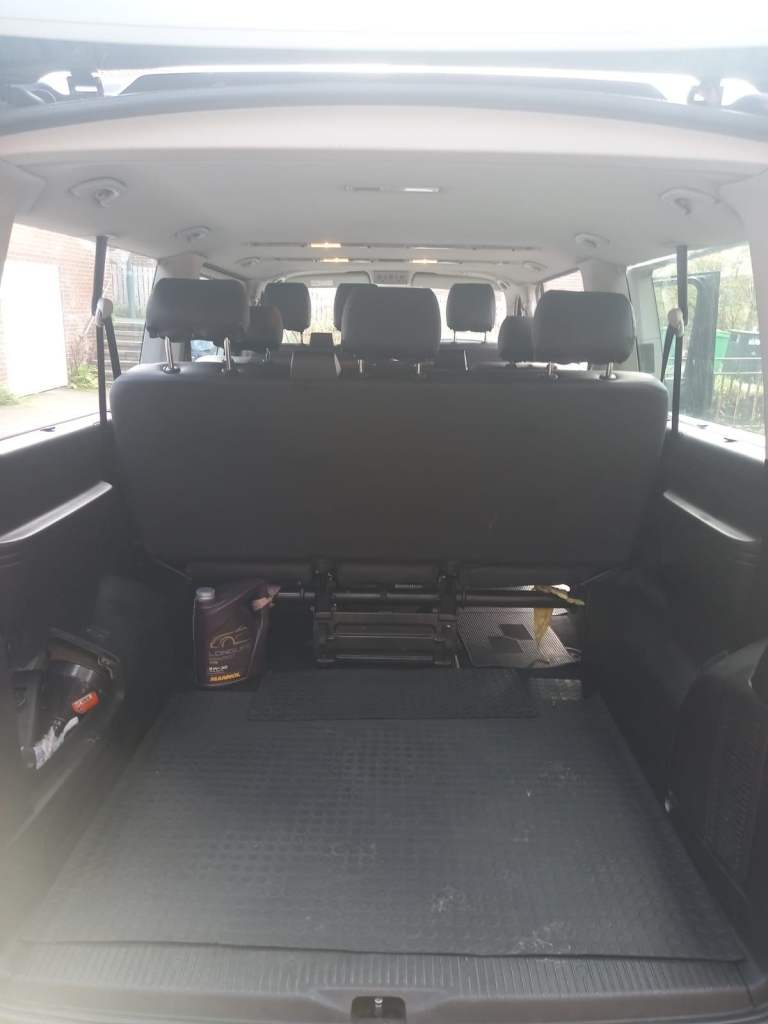 Volkswagen, TRANSPORTER SHUTTLE, MPV, 2016, Semi-Auto, 1968 (cc), 5 doors