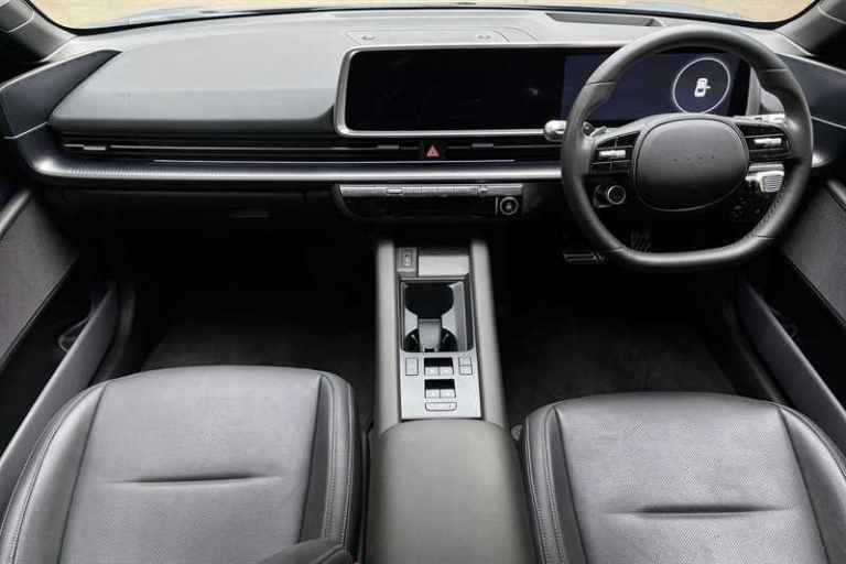 2024 Hyundai IONIQ 6 77.4kWh Premium Saloon 4dr Electric Auto (228 ps) Saloon Electric Automatic