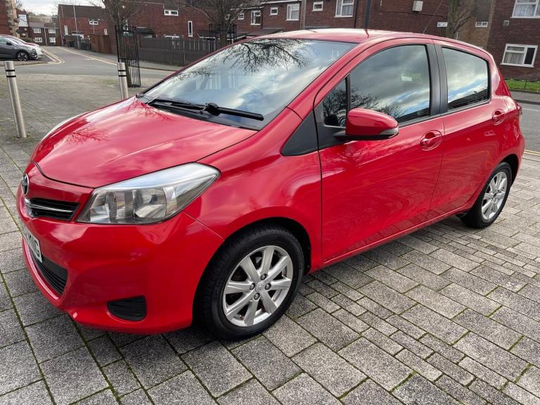 2012 Toyota Yaris VVT-I TR 5-Door Petrol