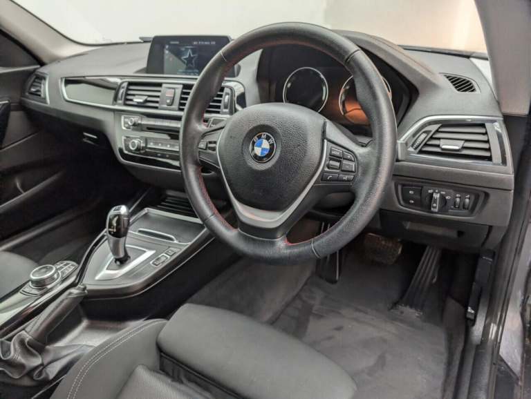 2019 BMW 1 Series 1.5 118i GPF Sport Hatchback 3dr Petrol Auto Euro 6 (s/s) (136 ps) - PARKIN HAT...