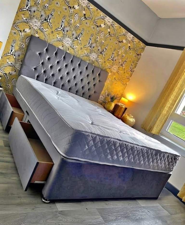 KING SIZE FABRIC DIVAN BED WITH 4 DRAWERS & MATTRESS - BRAND NEW - FREE DELIVERY