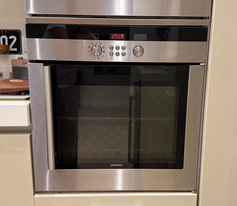 Siemens single electric wall oven 