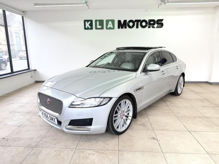 JAGUAR XF 2.0 d Portfolio Silver Auto Diesel 2016