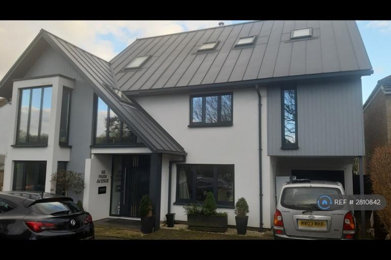 1 bedroom in Park Avenue, Broadstairs Kent, CT10 (#2810842)