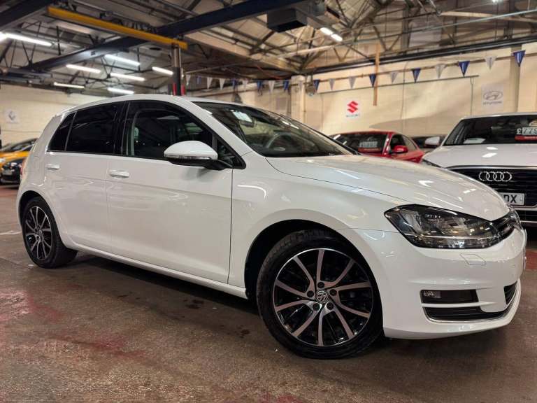 Volkswagen Golf 1.4 TSI BlueMotion Tech ACT GT Hatchback 5dr Petrol DSG Euro 6 (s/s) (150 p Petro...