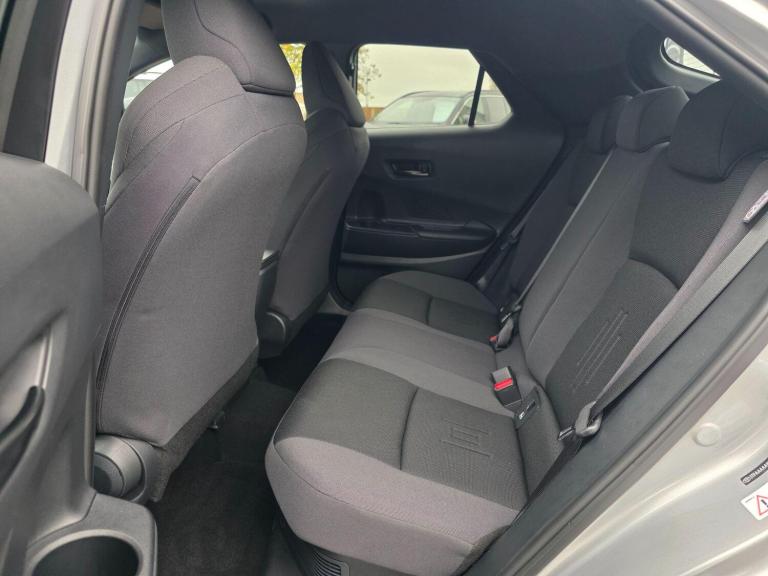 2025 Toyota C-HR 1.8 VVT-h Design SUV 5dr Petrol Hybrid CVT Euro 6 (s/s) (140 ps) HATCHBACK Petro...