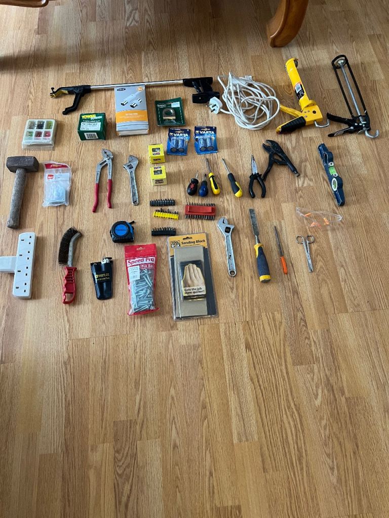Bundles of tools for sale 🪛🔨🔧🛠️