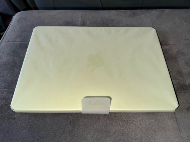 Apple MacBook Neo Citrus Yellow 8GB RAM 256GB SSD - Only 14 Cycles
