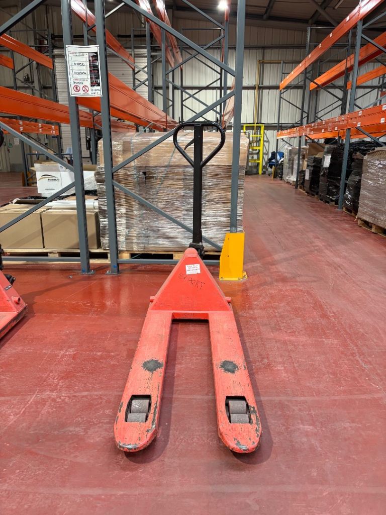 Manual pallet truck