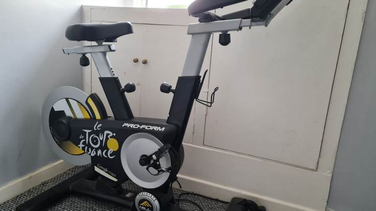 Pro form Tour de France exercise bike 
