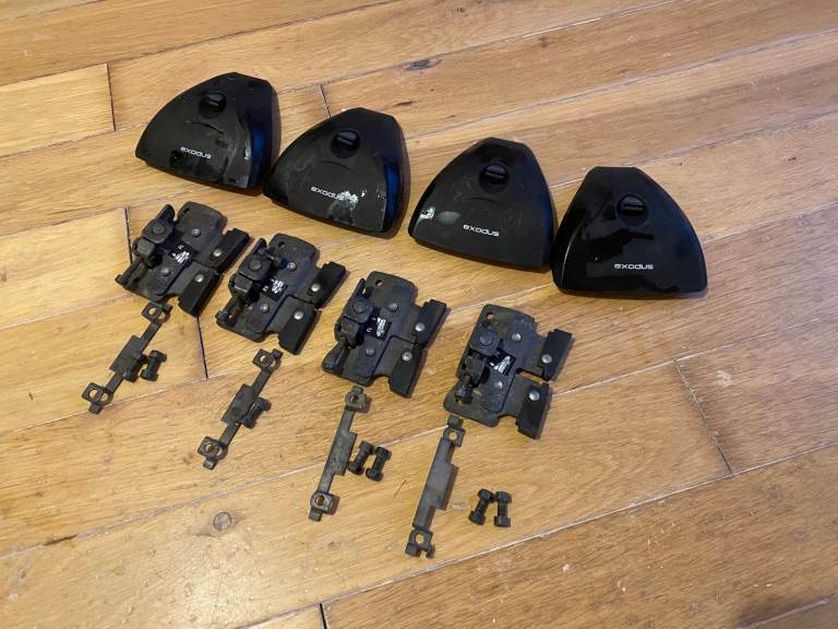 Exodus roof bars and fittings