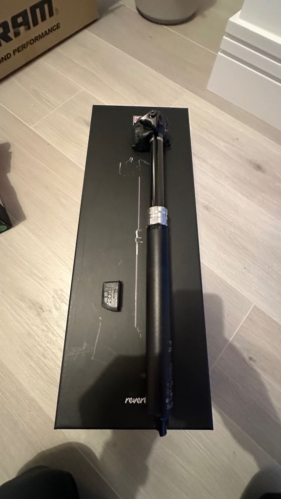 2023 RockShox Reverb AXS