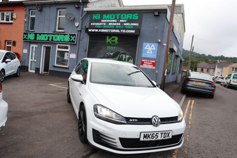 Volkswagen Golf 2.0 TDI BlueMotion Tech GTD Hatchback 5dr Diesel Manual Euro 6 (s/s) (184 ps)