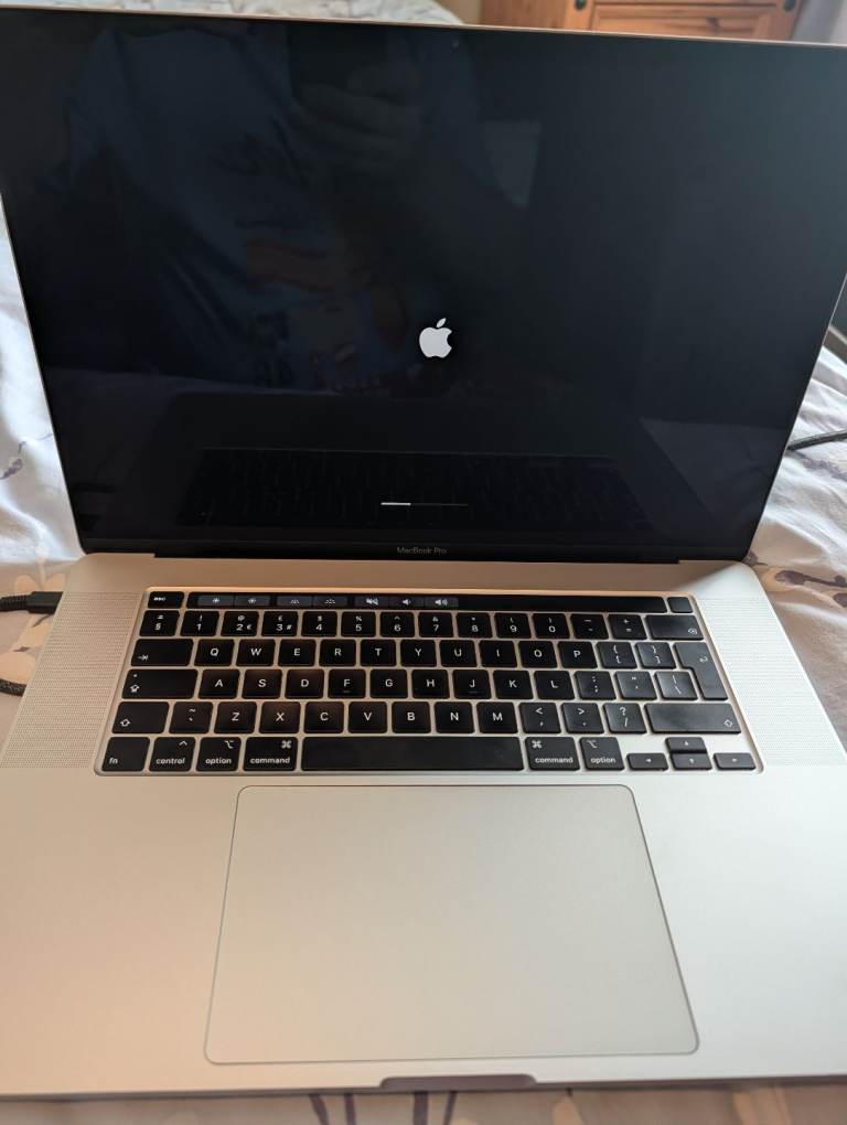 Apple MacBook pro 2019 16"