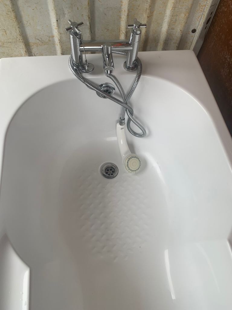 White bathroom suite