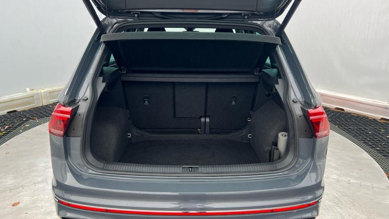 2023 Volkswagen Tiguan 2.0 TSI 320 4Motion R 5dr DSG Petrol Estate Estate Petrol Automatic