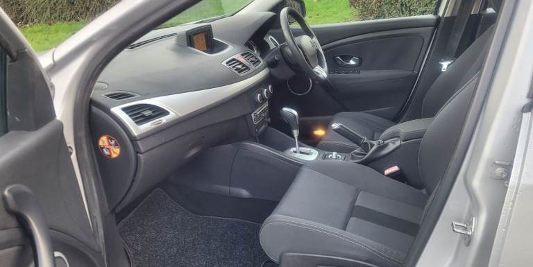 2011 Renault Megane AUTOMATIC 