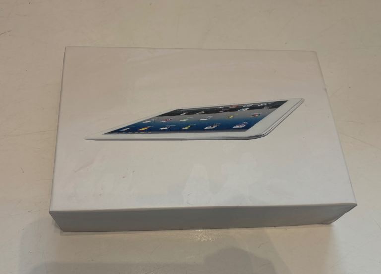 Tablet Computer 7" Screen 4GB Extendable Allwinner A13.MID White 