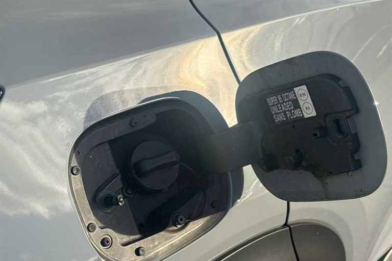 2023 Nissan Juke 1.0 DIG-T 114 N-CONNECTA 5DR Hatchback Petrol Manual