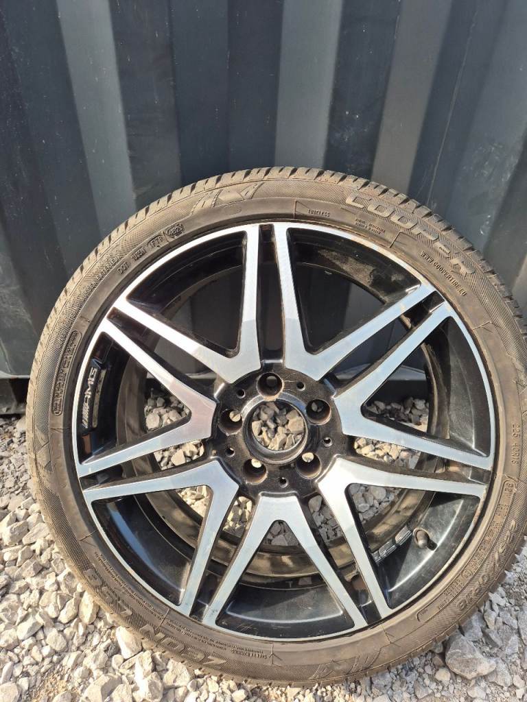 🌟Genuine Mercedes 18 inch alloy wheel 5x112 with a BRAND NEW TYRE 7M+ 7.5J ET 47
