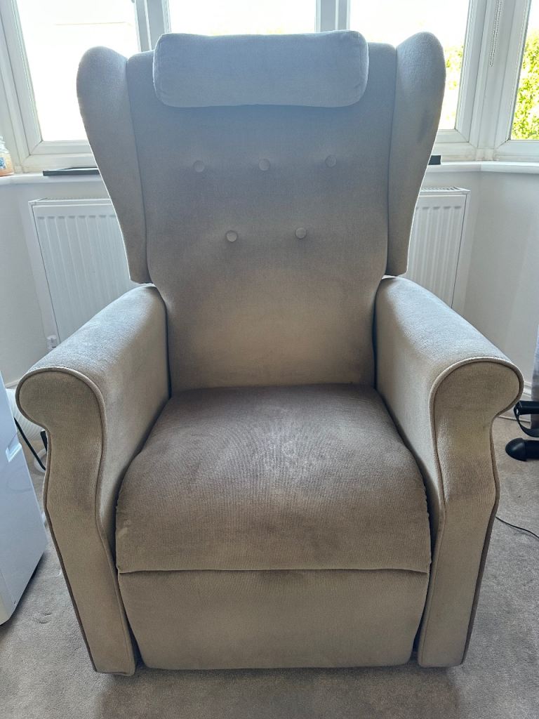 Comfortable Beige Recliner Armchair with Remote Control