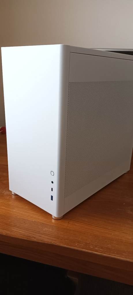 GameMax Meshbox Mid Tower Gaming Case - White