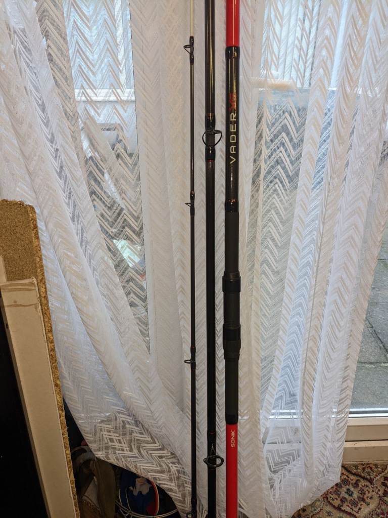 SONIK VADER XS 15foot beachcaster fishing rod in lovely condition 