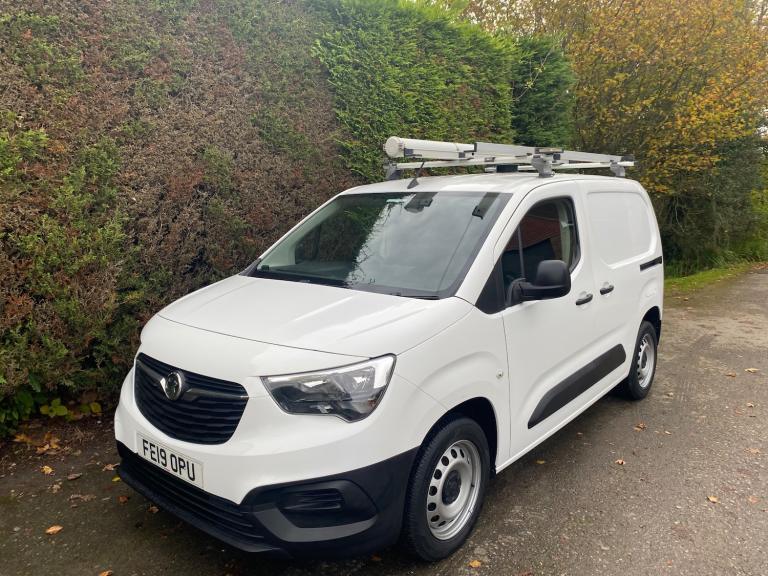 2019 Vauxhall Combo 1.6 Turbo D 2300 Edition L1 H1 A/C Van + vat Diesel