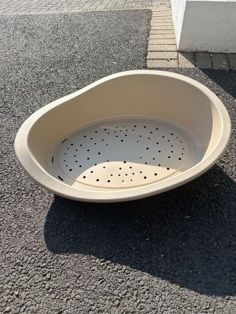 Small dog bed 