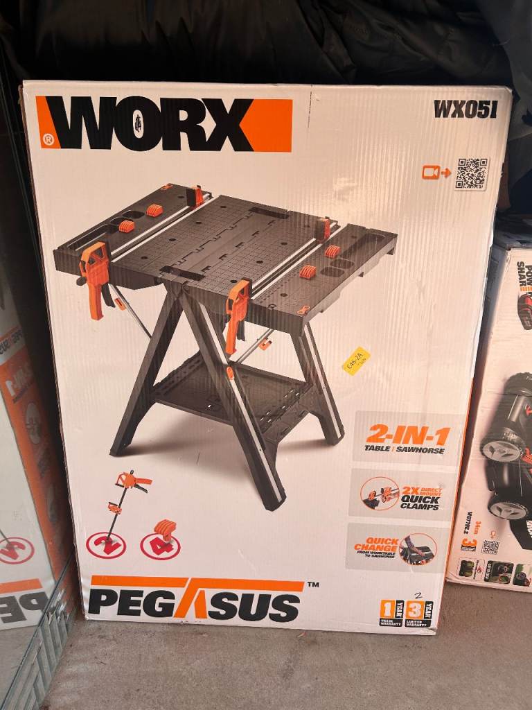 Work Saw - Work bench