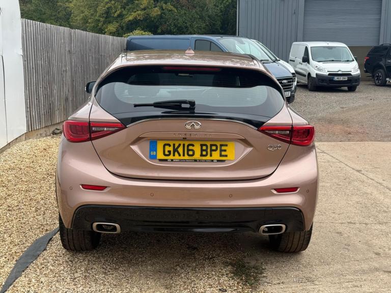 2016 Infiniti Q30 1.5d Premium Tech Euro 6 (s/s) 5dr HATCHBACK Diesel Manual