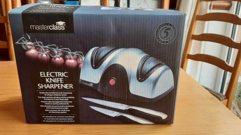 Masterclass Professional Electric Knife Sharpener – Brand New in Box