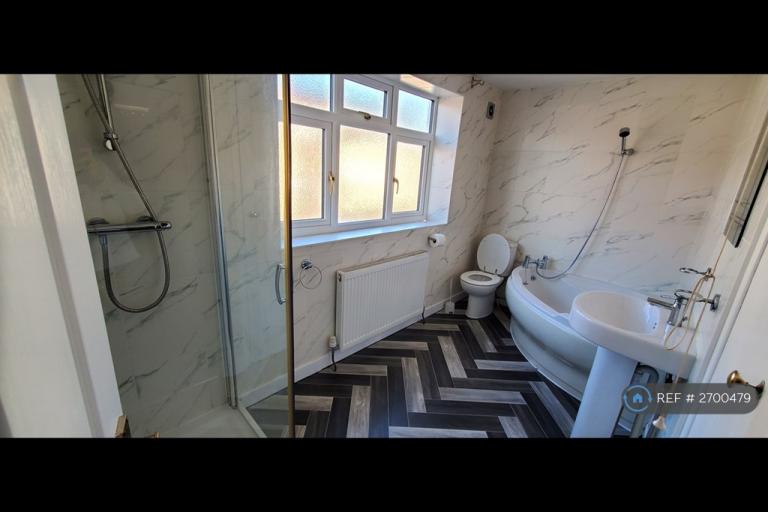 1 bedroom in Edward Street, Nuneaton, CV11 (#2700479)