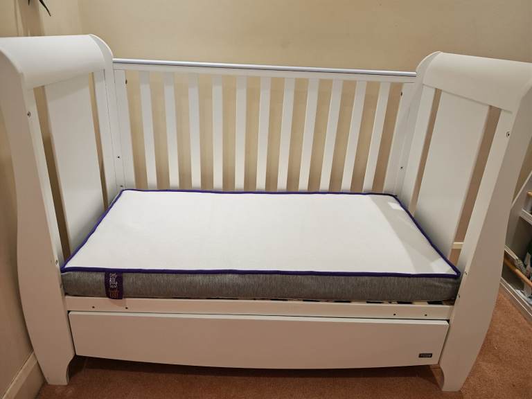 Tutti Bambini Katie Sleigh Mini Cot Bed - with mattress 