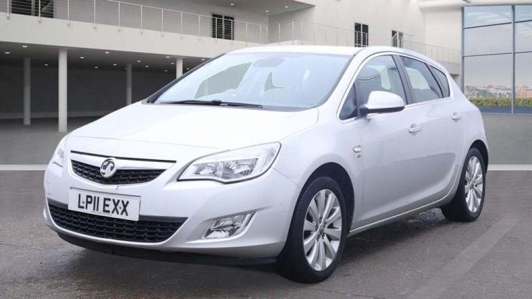 2011 Vauxhall Astra 1.4T 16V Elite [140] 5dr HATCHBACK PETROL Manual