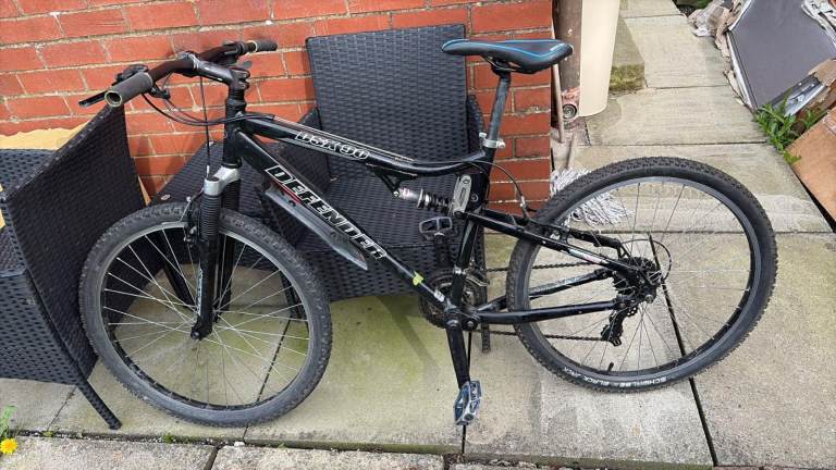 Defender mounting bike